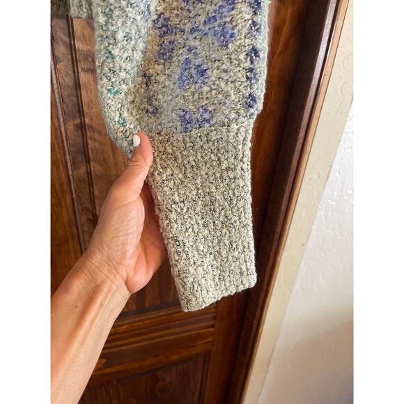 Free People Snowflake pullover medium - Picture 3 of 7